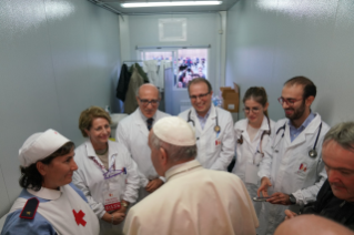 Pope pays surprise visit to First Aid Station in St Peter's Square